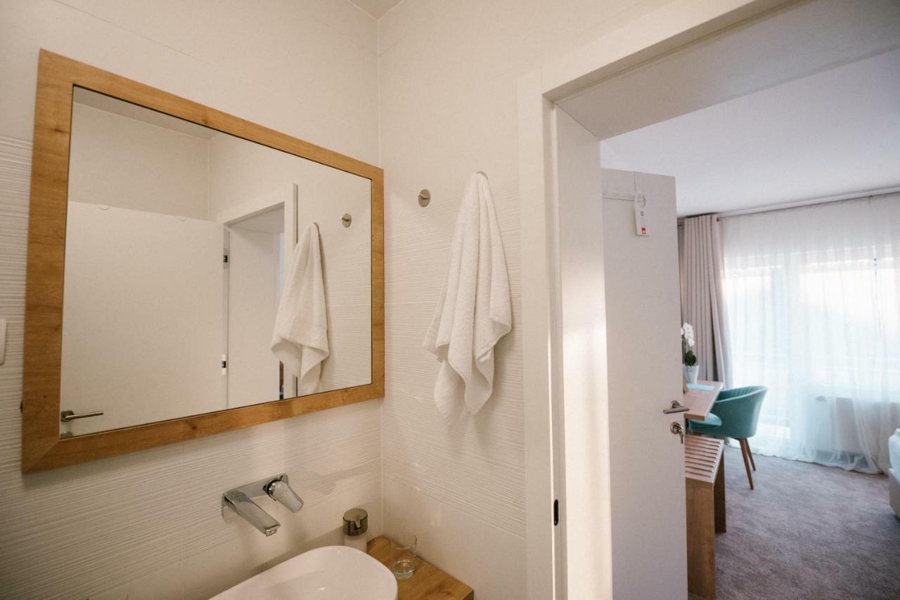 2I Rooms Ðakovo Eksteriør bilde