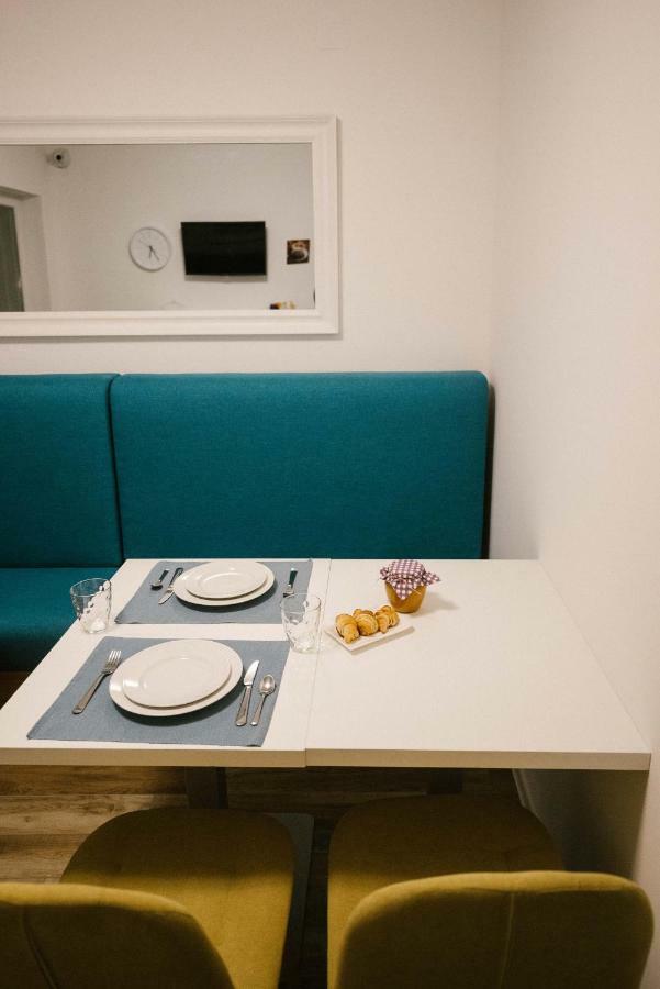 2I Rooms Ðakovo Eksteriør bilde